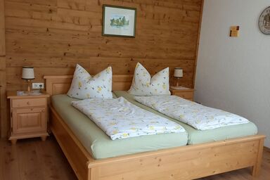 Hörlhof - Chiemgau Karte - Doppelzimmer Fichte mit Dusche und WC, Balkon