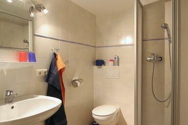 Haus Unterwegscheid Ferienwohnungen - Ferienwohnung Nr. 3 für 2 Personen, 36 qm, Südbalkon mit Bergblick, W-LAN, TV