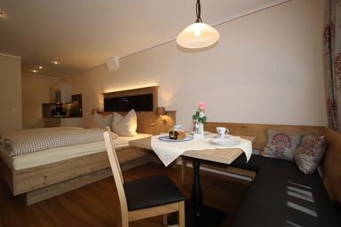 Cafe Wastelbauerhof - Urlaub auf dem Bauernhof - Deluxe Doppelzimmer Herrenalm *****