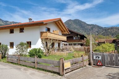 Ferienwohnung Beyer - Ferienwohnungen 40 m², 1-2 Personen, Wohnzimmer, 1. sep. Schlafzimmer, Balkon