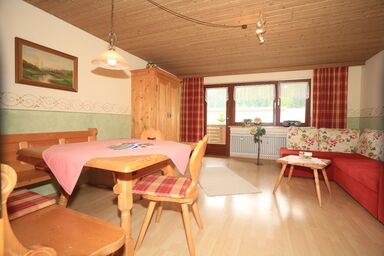 Heutauer Hof - Ferienwohnung 1, 100 qm, 3 Schlafzimmer, Südbalkon