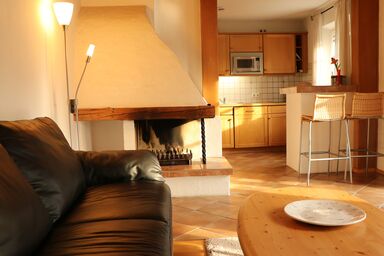 Ferienwohnungen Stuhlreiter GbR - Wohnung Nr. 5 Sonnenrose 56 qm mit einem Schlafzimmer, zwei Bäder und Südbalkon