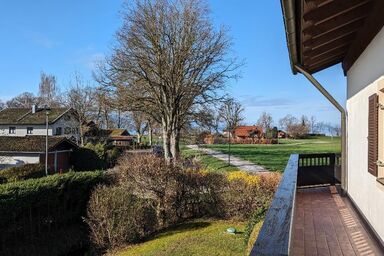 Ferienwohnung am Frauenbach - Ferienwohnung in 150m Nähe zum Chiemsee