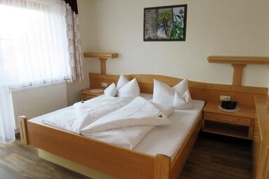 Pension Weiß - Appartment  Buche und Esche