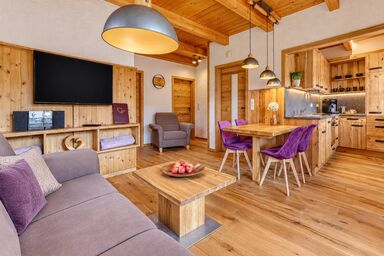 Ferienwohnungen Leithenwald - Ferienwohnung Rachel mit 2 Schlafzimmer, 2 x Dusche/WC und privaten Whirlpool auf der Terr