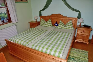 Ferienwohnung Burgerhof - Grüne Ferienwohnung 50 qm im Erdgeschoss