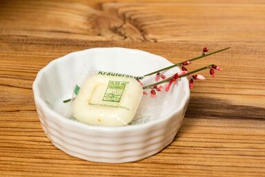 Ferienhof Breitenbaumer "Zick am Berg" - Sonnenhut - gemütliche Stunden