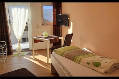 Haus Harmonie - Einzelzimmer mit Seeblick