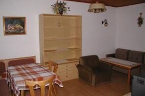 Ferienhaus Pernegger - Ferienwohnung 1/1 Schlafraum/Dusche, WC