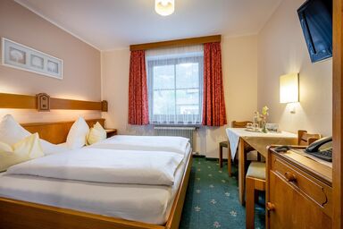 Hotel Klingler - Nebenhaus - Doppelzimmer (16 m²) ab 14 Nächte