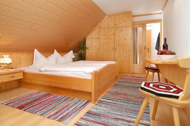 Hafnerhof Bachmann - Doppelzimmer Christof, Dusche, WC