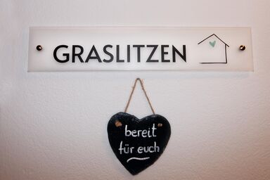 Gästehaus Seewinkel - Fewo Graslitzen/2 Schlafräume/Dusche, WC