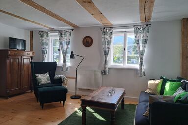 Ferienwohnungen im Lüftlmalereck, Hennalahaus - Ferienwohnung "Apfelgrün"