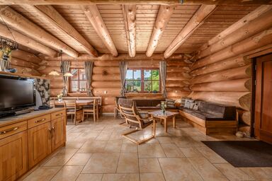 Heumanns Blockhäuser am Wald - Naturstammhaus Morgensonne