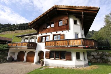 Murmina Schmid, (Sedrun).