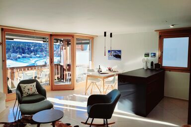 Fewo Cordial im Casa Erizun, (Flims Dorf). 3.5 Zimmer Ferienwohnung mit Bad/WC, 60 m2 für max. 4 Personen + 1 Baby