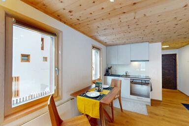 Apartment Chesetta - Frisch renoviertes Studio in ruhiger Lage in Pontresina