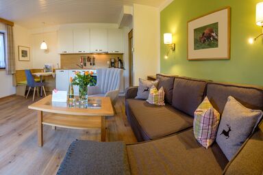 Ferienwohnung Frauendorf - neu renovierte Ferienwohnung Jennerblick mit freiem WLAN, Eck-Balkon, 45 qm