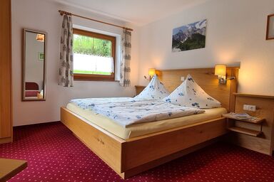Haus Kehlstein Ferienwohnungen - Ferienwohnung für 1-2 Personen, 33 qm, Balkon, TV, W-LAN, Frühstück möglich!