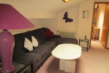 Haus Öfenbichl Ferienwohnungen - Ferienwohnung Nr. 4, 1-3 Personen, 38 qm, Bad/WC, TV, Klimaanlage, Schlafzimmer + Einzelzimmer, Mansarde