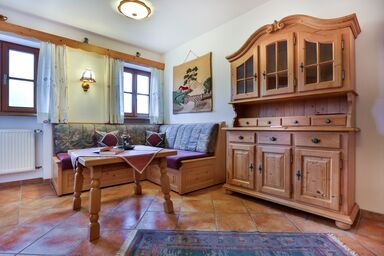 Haus Unterwegscheid Ferienwohnungen - Ferienwohnung Nr. 1, 2 Personen, 44 qm, Terrasse, W-LAN, TV, Allergikerwohnung