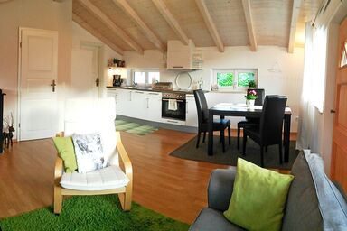 Ferienwohnung Schrödel - Ferienwohnung 40 qm Wohn- und Schlafzimmer separat und Westbalkon