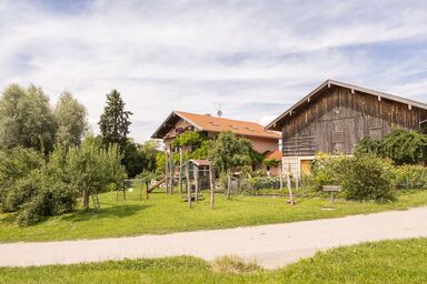Biohof Beim Danner - Ferienwohnung Elisabeth 50 qm mit Balkon und 2 getrennten Schlafzimmern