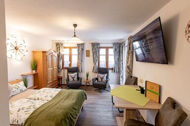 Göllner Hof - Ferienwohnung 6, Millikammerl 27 qm, 1-2 Personen, Wohnschlafraum