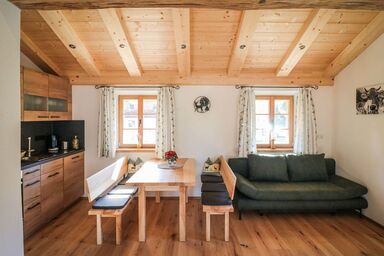 Ferienwohnungen Koller - Ferienwohnung Rapunzel OG mit Balkon und 2 Schlafzimmer