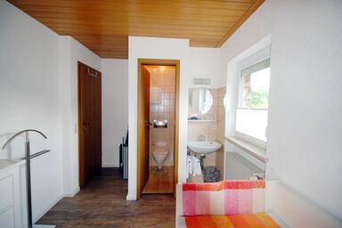 Birkenhof - FeWo "Birkenhof" bis 3 Pers., auf 2 Ebenen, 80qm, Balkon u. Terrasse