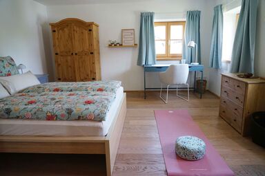 eleven Marquartstein - Moon I für 1-3 Personen, 50 m², Schlafzimmer, Wohnzimmer, Küche, Dusche/WC, Balkon, WLAN