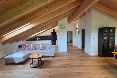 Ferienwohnung Lederer - Ferienwohnung 90 qm mit Balkon