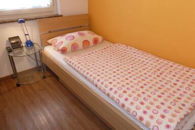Privatzimmer Reiner Baumeister - Einzelzimmer mit Etagendusche
