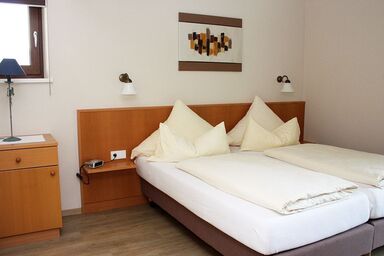 Pension Rottaler Bienenhof - Doppelzimmer mit Balkon