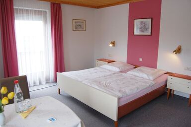 Gästehaus Fidelis - Familienzimmer mit Balkon