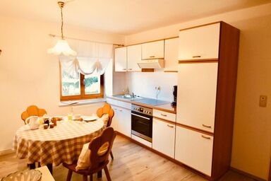 Landurlaub bei Familie Haug - Ferienwohnung Dreisessel (52qm) für 3 Personen mit Küchenzeile und zwei Schlafzimmern