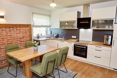 Ferienwohnungen Wald und Wiese - Ferienwohnung Wiese mit überdachter Außenlounge