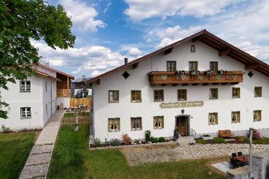 Pension Zum Lebzelter - Zimmer Nr. 3 mit Fernseher