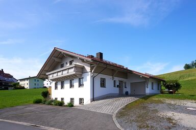 Ferienwohnung Schaupp - Ferienwohnung (80qm) mit Balkon und drei Schlafzimmern