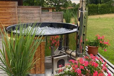 Gästehaus Meier Ferienwohnung und Camping - Ferienwohnung mit Garten