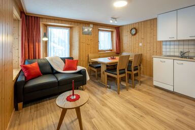 Chalet Ferienwohnungen Schwalbennest Moos Grächen, (Grächen), - Chalet Ferienwohnungen Schwalbennest Moos Grächen, (Grächen), .1