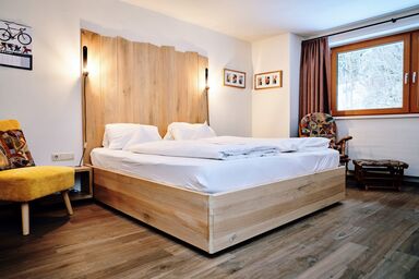 Victoria Foidl-Schneider - Doppelzimmer Waldblick