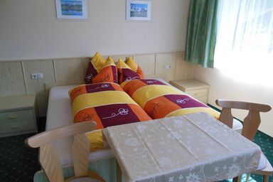 Haus Schmid Franz-Josef - Doppelzimmer mit Etagendusche/WC