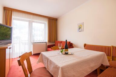 Monuth, Appartement - Apartment/2 Schlafräume/Dusche, WC