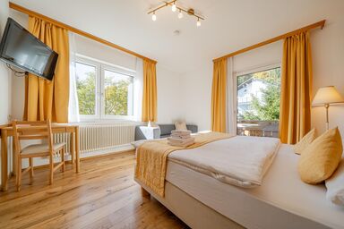 Pension Hofweyer - Doppelzimmer mit Balkon