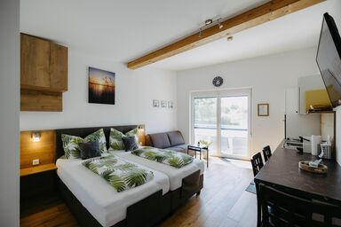 Sonnenweg Appartements - Appartement/Fewo Lena, Bad, WC, Balkon