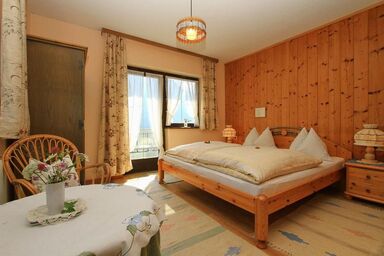 Pürzlbach, Heubadehof/Jausenstation - Doppelzimmer mit Dusche, WC, Balkon
