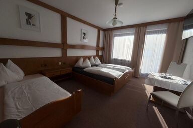 Frühstückspension Appartements Wasserer - Dreibettzimmer