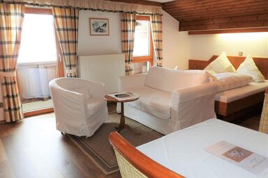 Appartements Alpenhof - Studio, Dusche, WC, Dachgeschoss