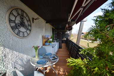 Alpenperle - Ferienwohnung Alpenperle mit Balkon und Hallenbad - Erholung zwischen Bergen und See